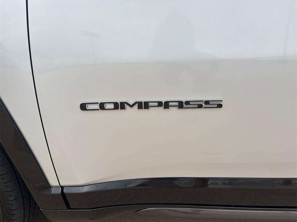2025 Jeep Compass COMPASS LIMITED 4X4