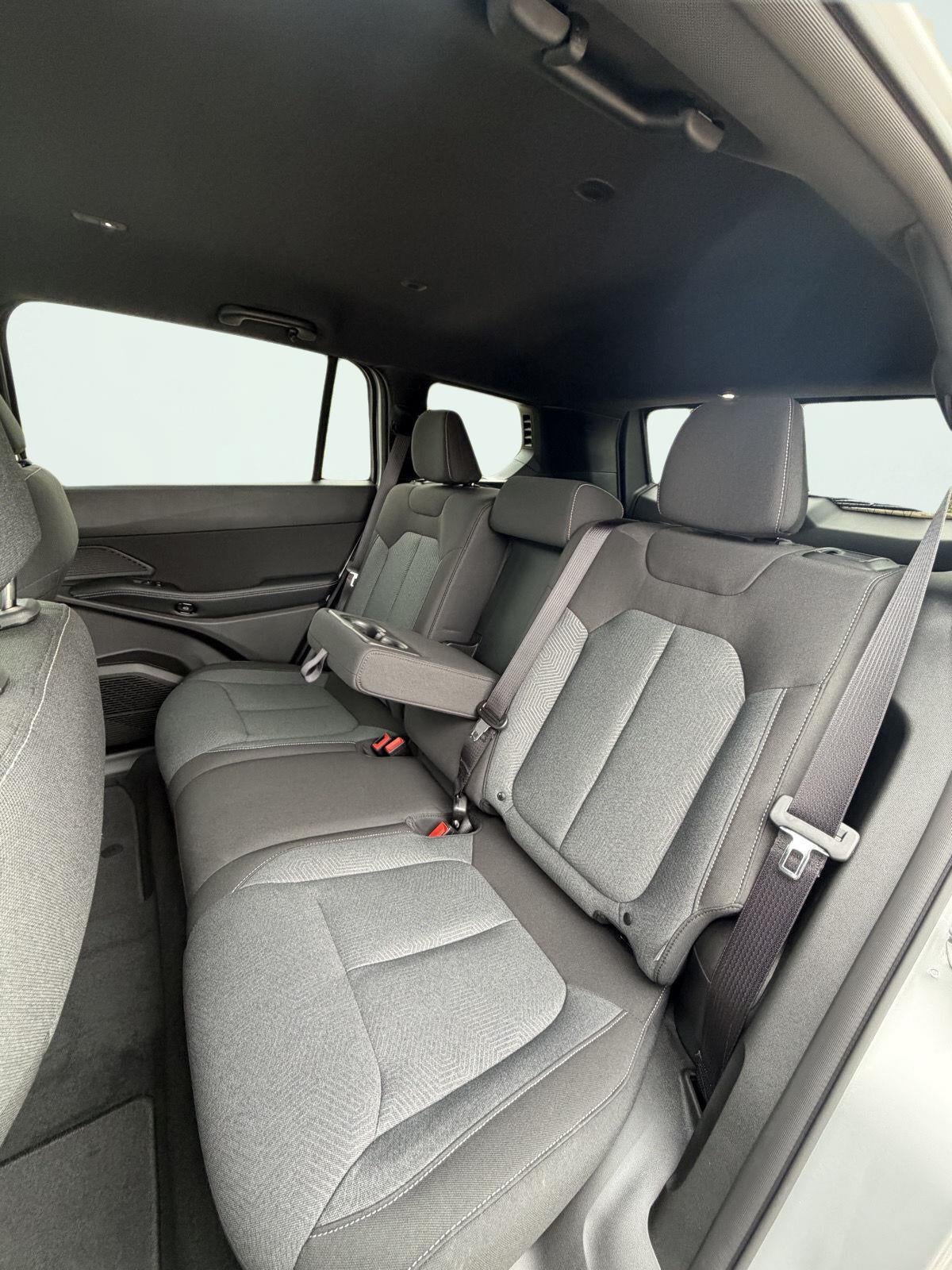 2026 Jeep CHEROKEE LAREDO 4X4 16