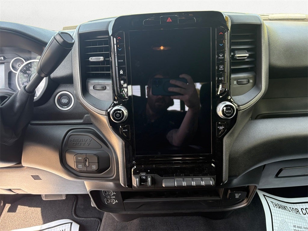 2026 RAM Ram 3500 RAM 3500 TRADESMAN CREW CAB 4X4 6'4' BOX