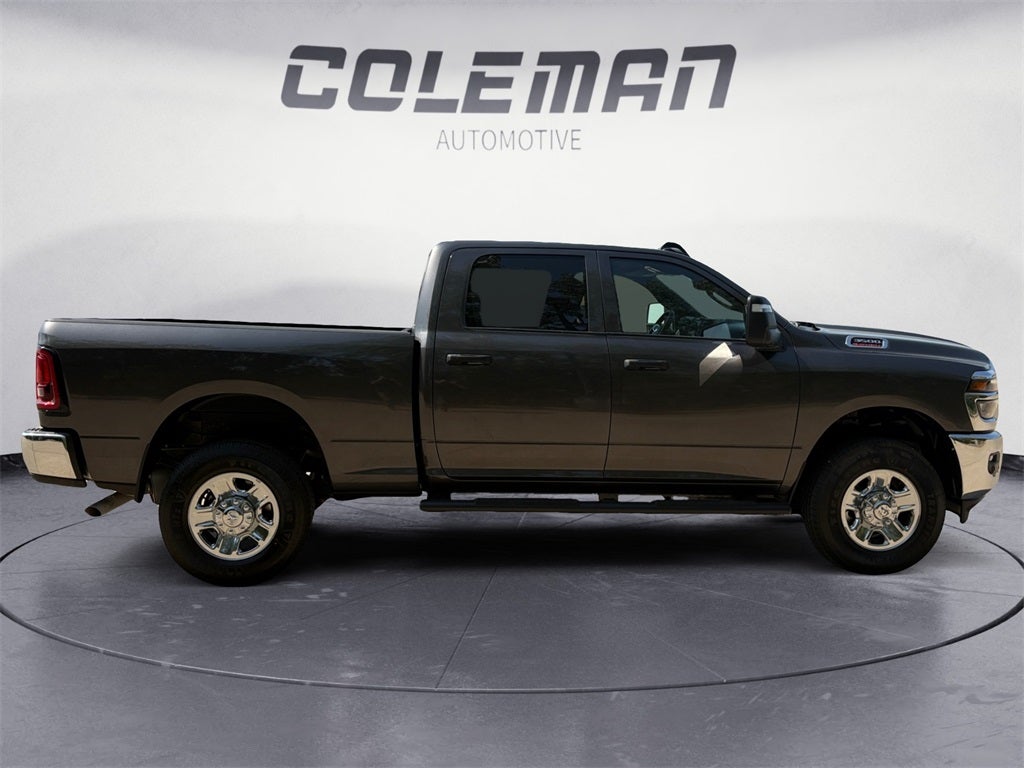 2026 RAM Ram 3500 RAM 3500 TRADESMAN CREW CAB 4X4 6'4' BOX