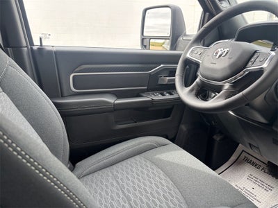 2026 RAM Ram 3500 RAM 3500 BIG HORN CREW CAB 4X4 6'4' BOX