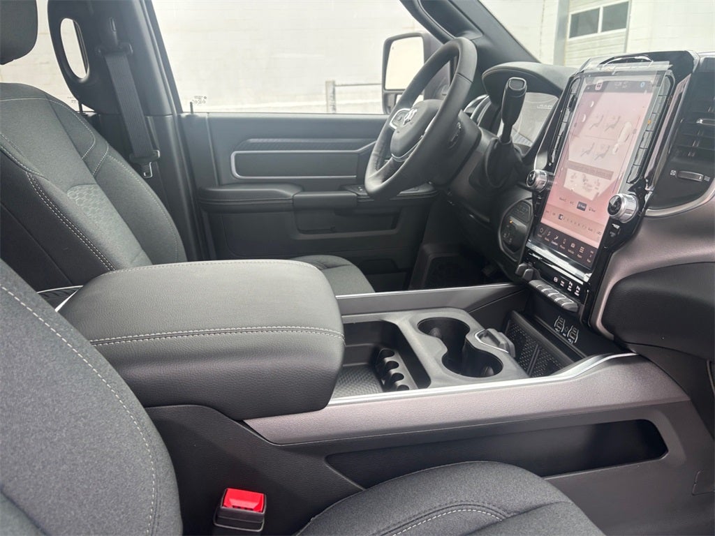 2026 RAM Ram 3500 RAM 3500 BIG HORN CREW CAB 4X4 6'4' BOX