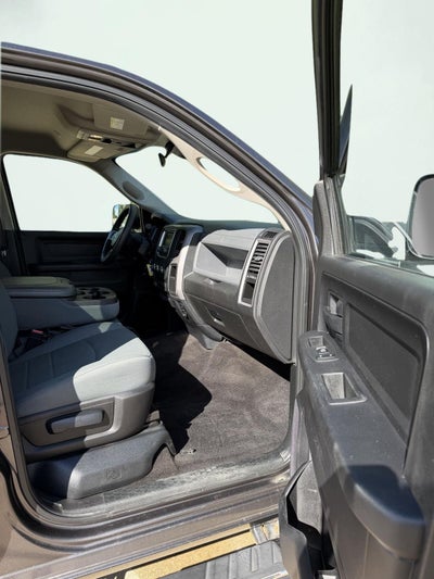 2018 RAM 3500 Tradesman Crew Cab 4x4 8' Box