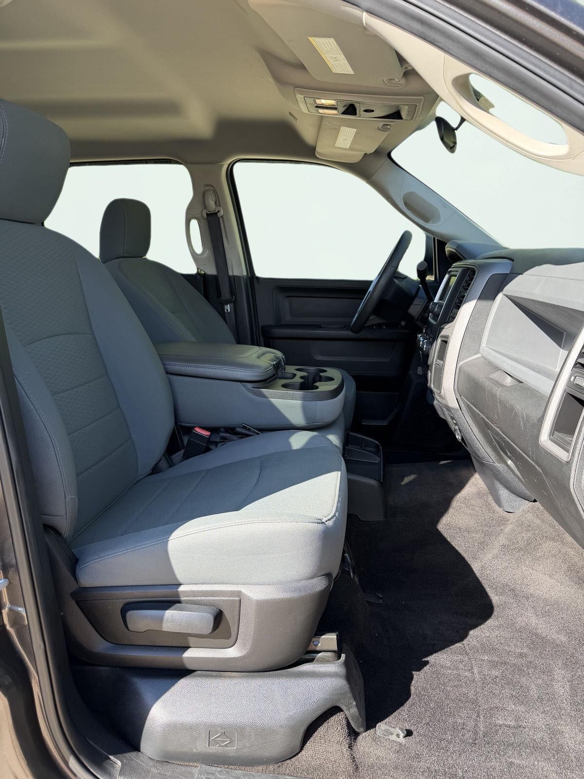 2018 RAM 3500 Tradesman Crew Cab 4x4 8' Box