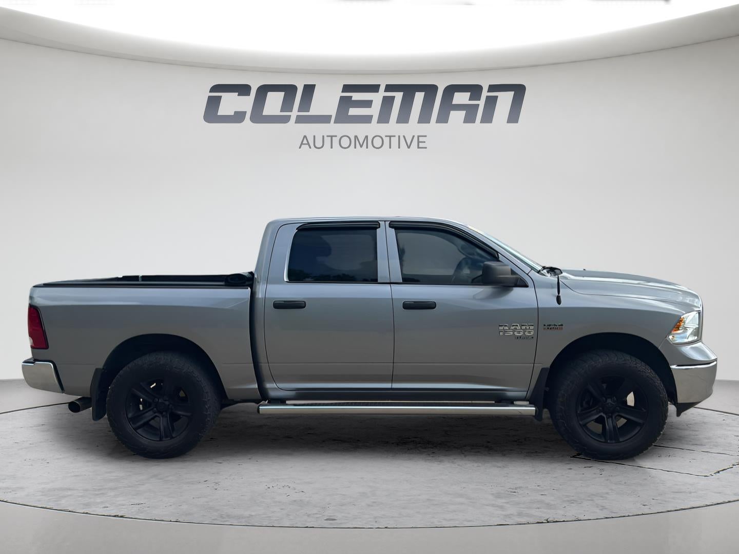 2019 RAM 1500 Classic Tradesman Crew Cab 4x4 5'7' Box