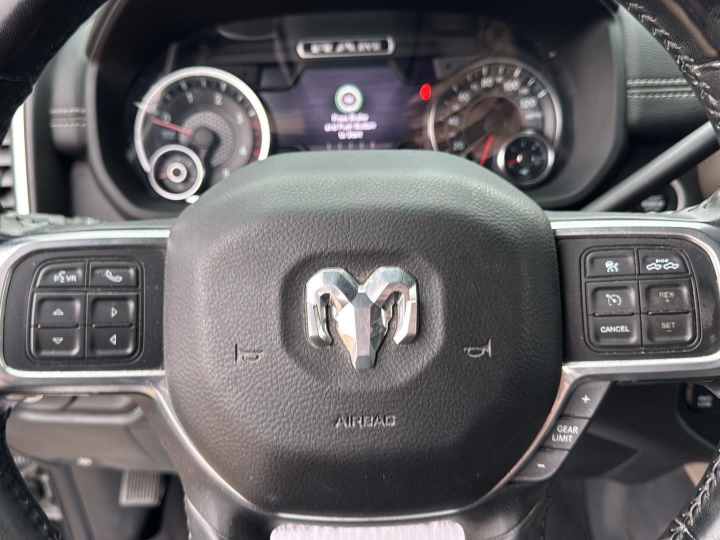 2019 RAM 2500 Laramie Crew Cab 4x4 6'4' Box