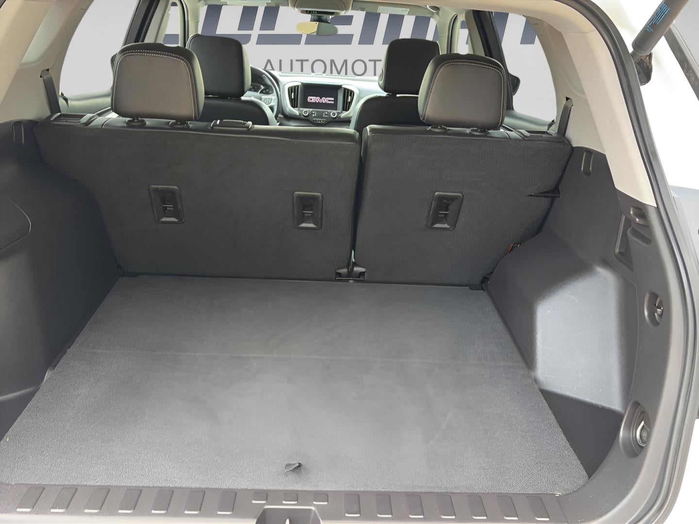 2024 GMC Terrain AWD SLT
