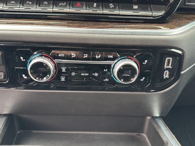 2022 GMC Sierra 1500 4WD Crew Cab Short Box Elevation