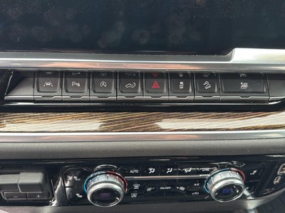 2022 GMC Sierra 1500 4WD Crew Cab Short Box Elevation