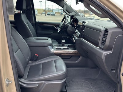 2022 GMC Sierra 1500 4WD Crew Cab Short Box Elevation