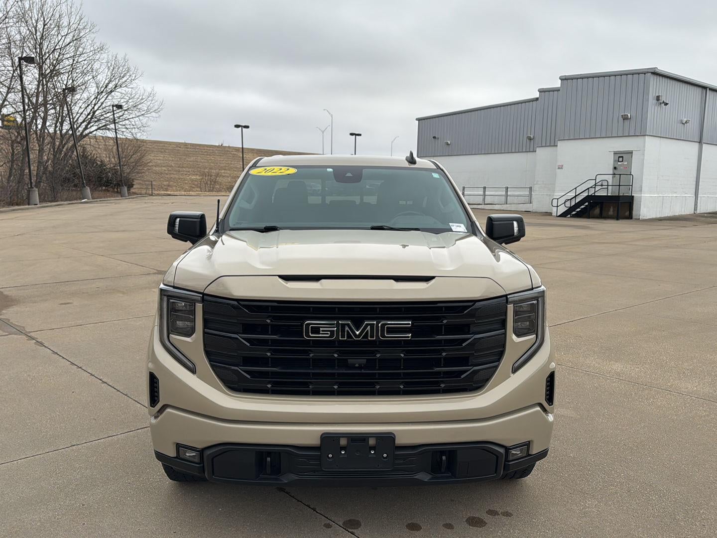 2022 GMC Sierra 1500 4WD Crew Cab Short Box Elevation
