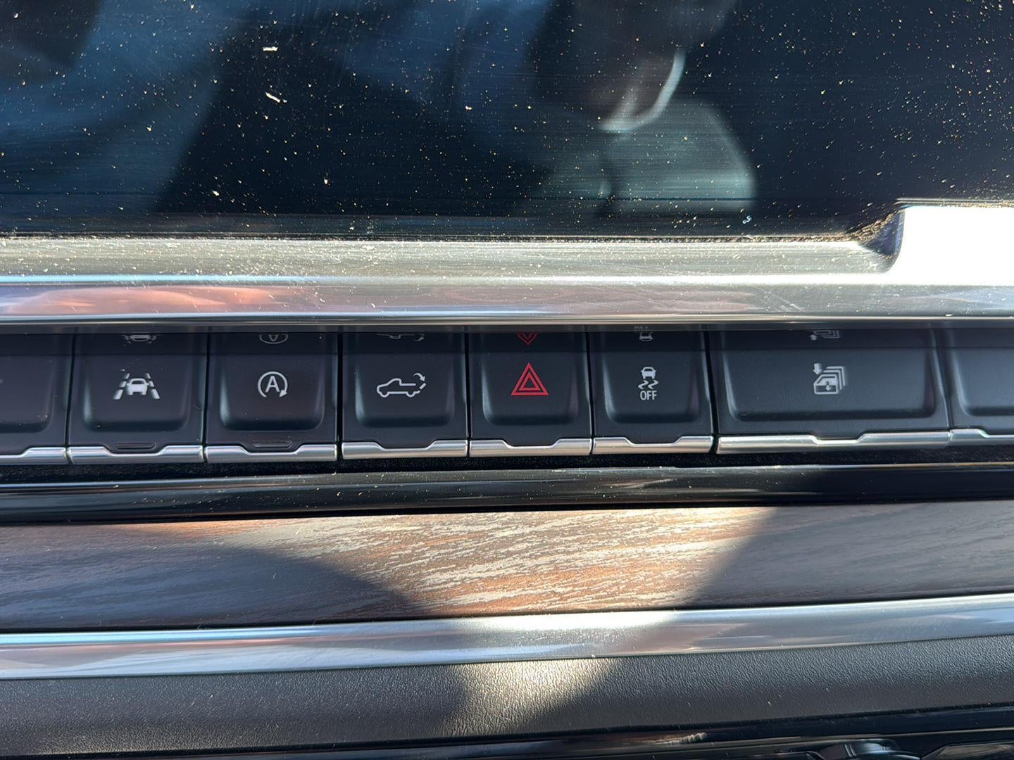 2025 GMC Sierra 1500 4WD Crew Cab Short Box SLT