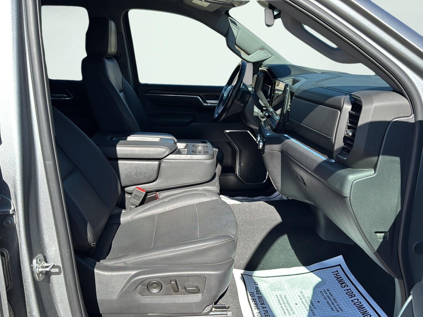 2025 GMC Sierra 1500 4WD Crew Cab Short Box SLT