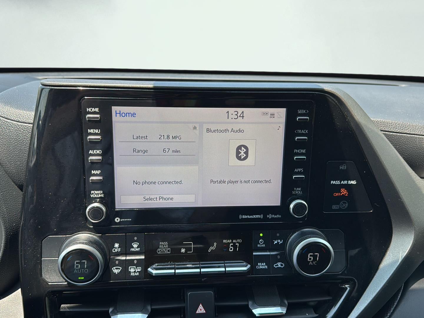 2021 Toyota Highlander LE