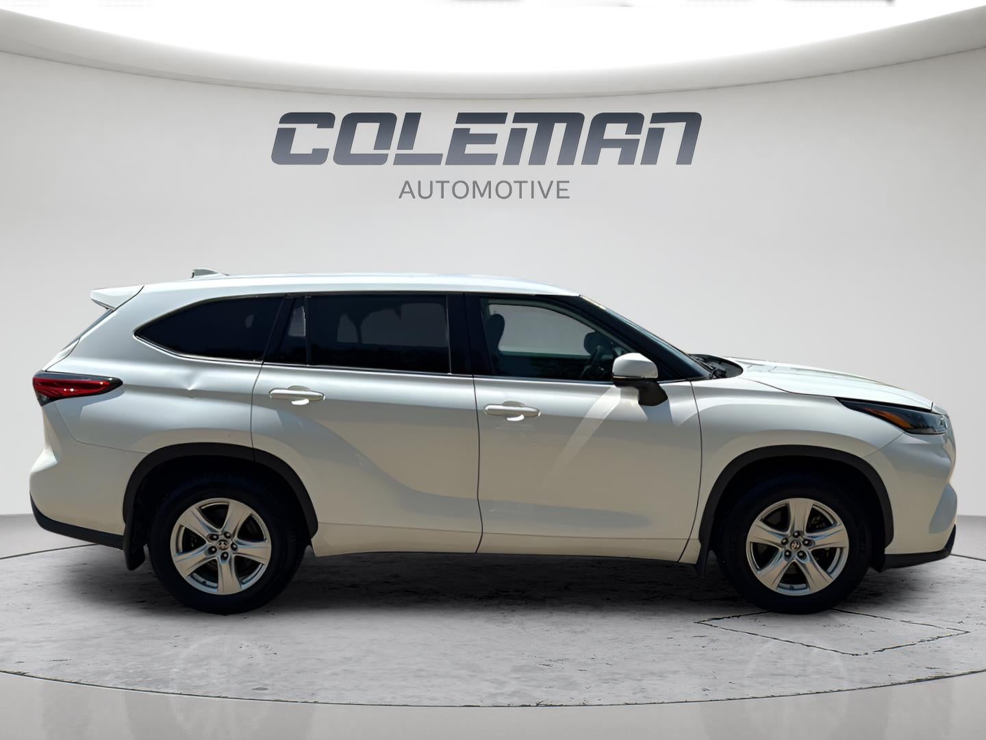 2021 Toyota Highlander LE
