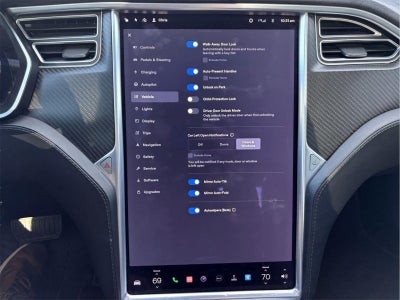 2017 Tesla Model S 90D