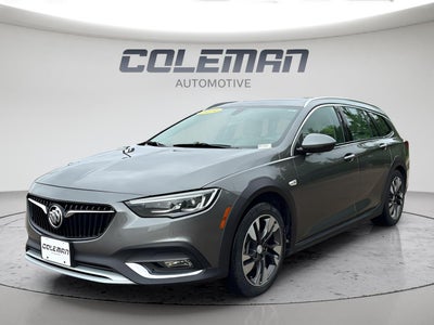 2019 Buick Regal TourX AWD Essence