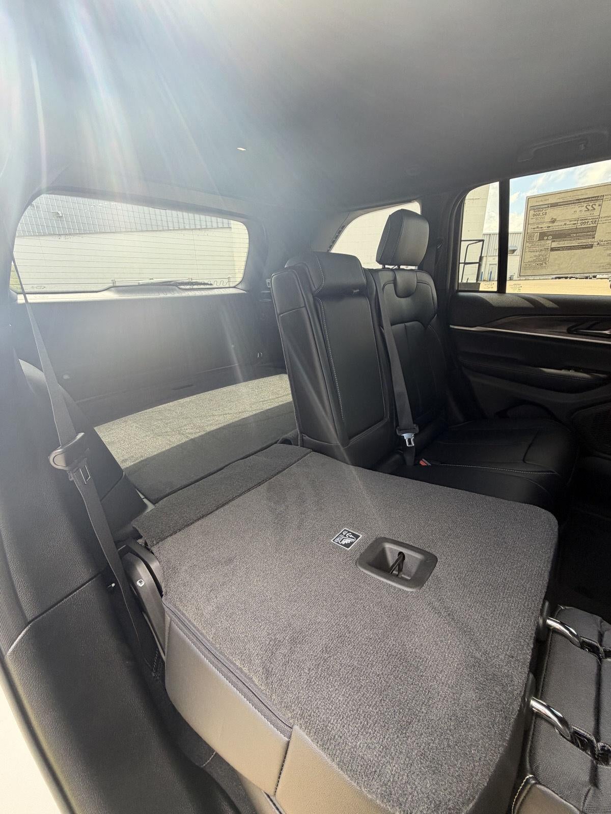 2027 Jeep Grand Cherokee LIMITED 4X4 20