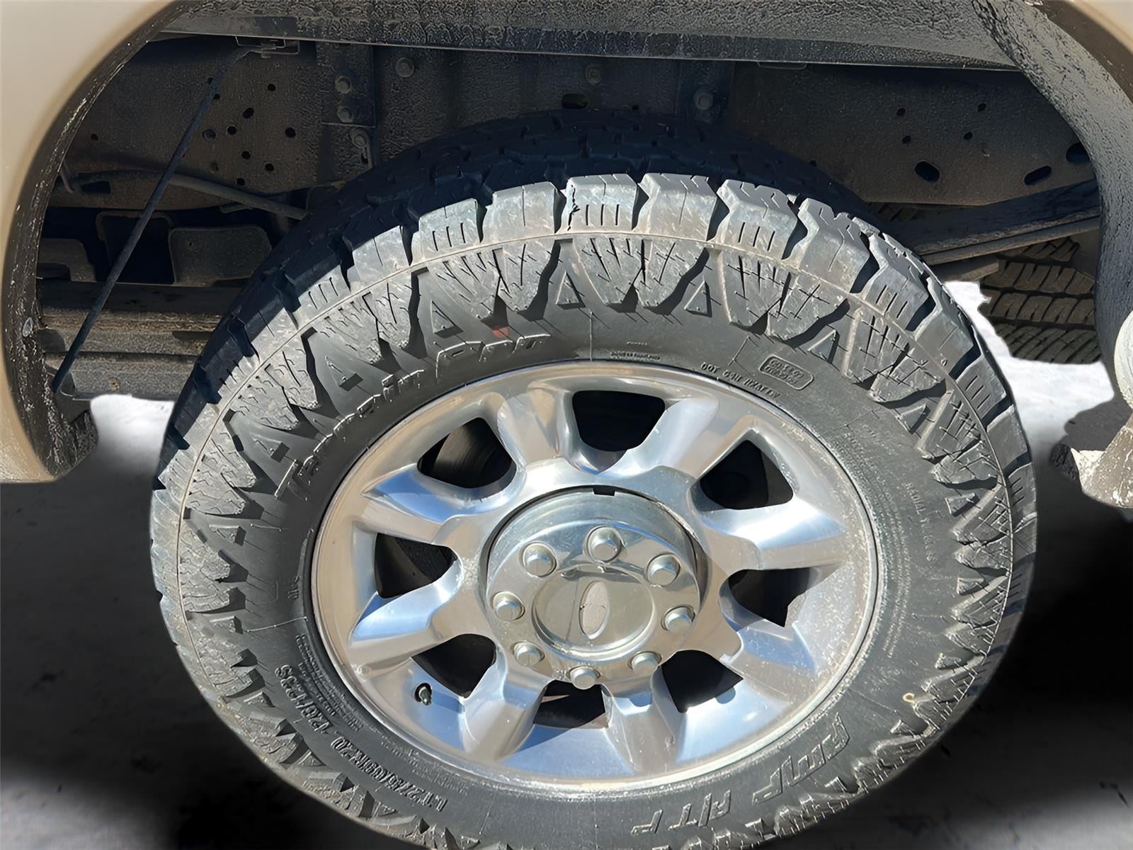 2013 Ford F 250 Lariat 11