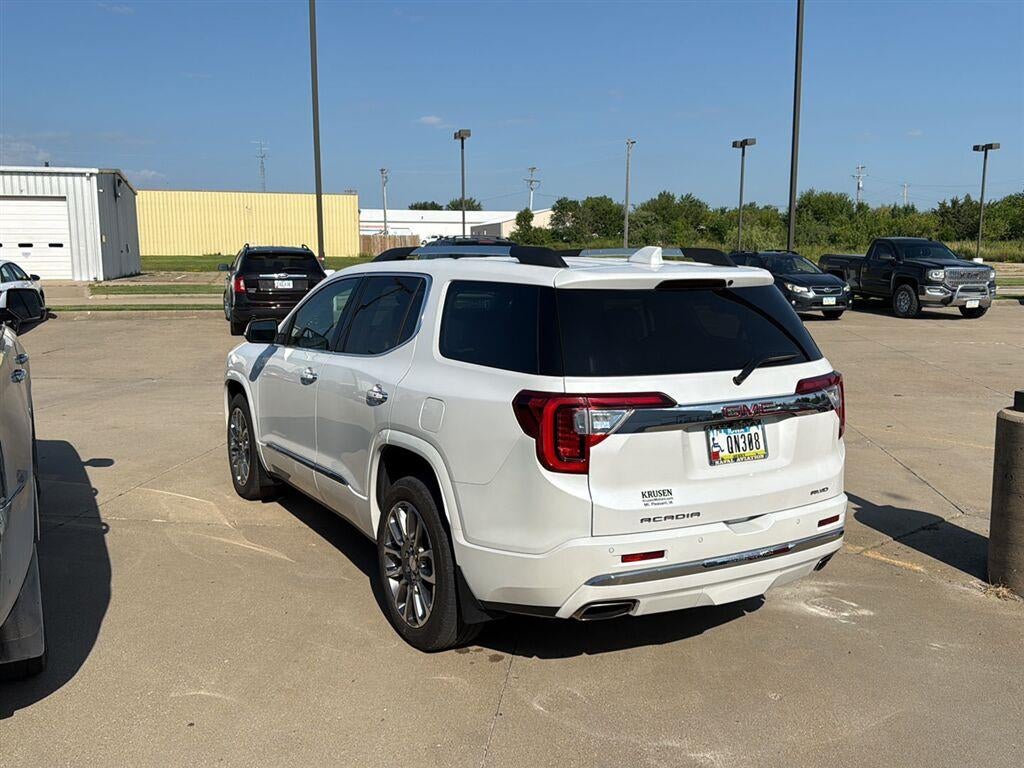 2023 GMC Acadia AWD Denali 6