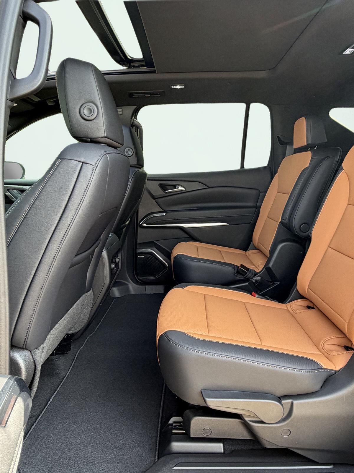 2027 Chevrolet Traverse AWD Z71 10
