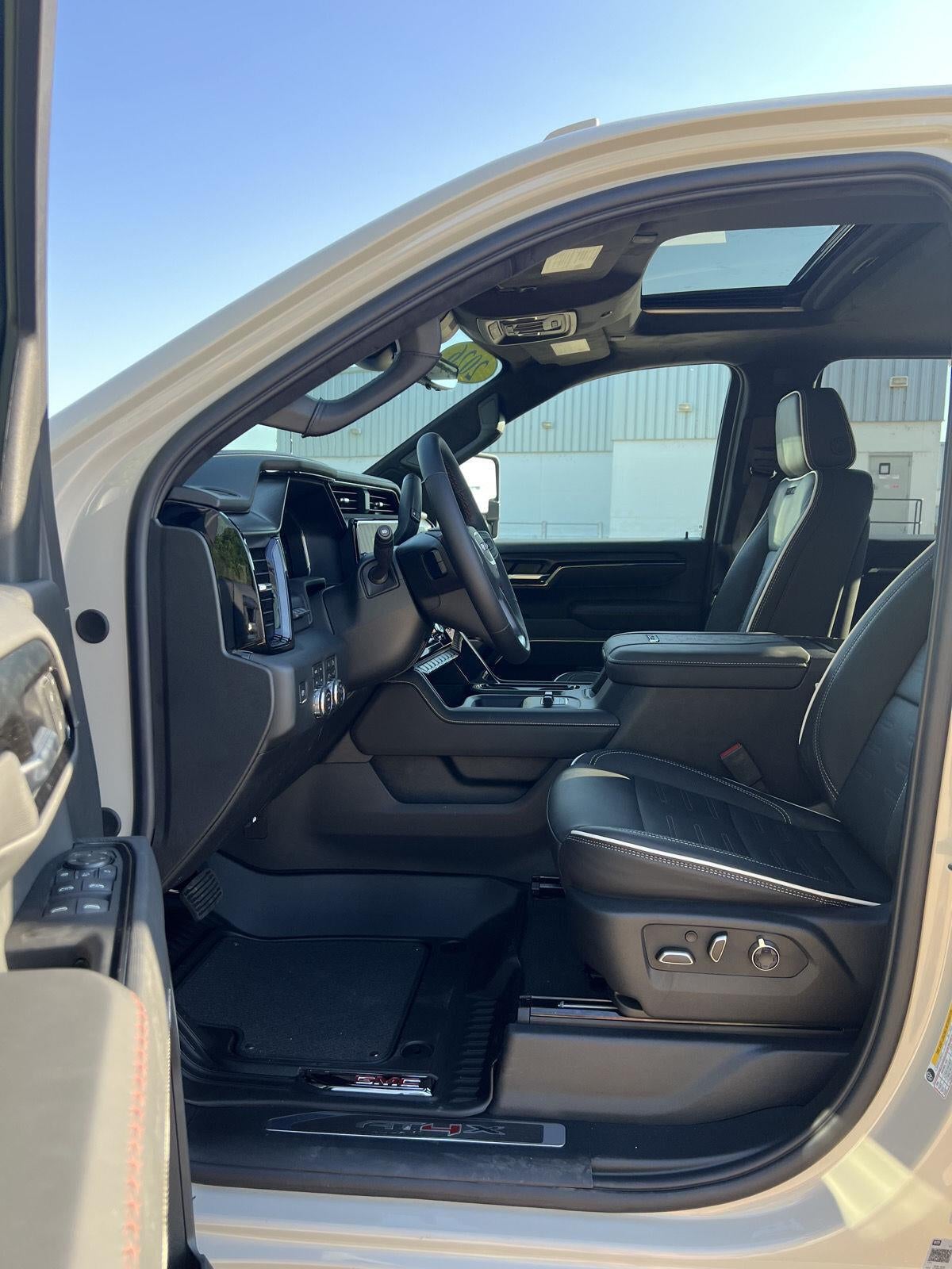 2026 GMC Sierra 2500HD AT4X 3