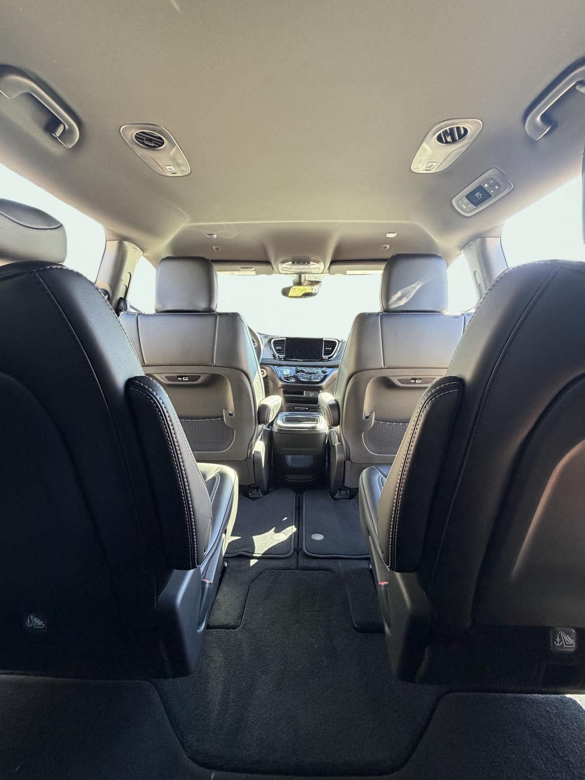 2027 Chrysler PACIFICA SELECT 14
