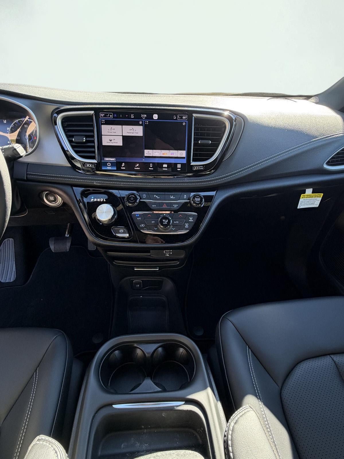 2027 Chrysler PACIFICA SELECT 19