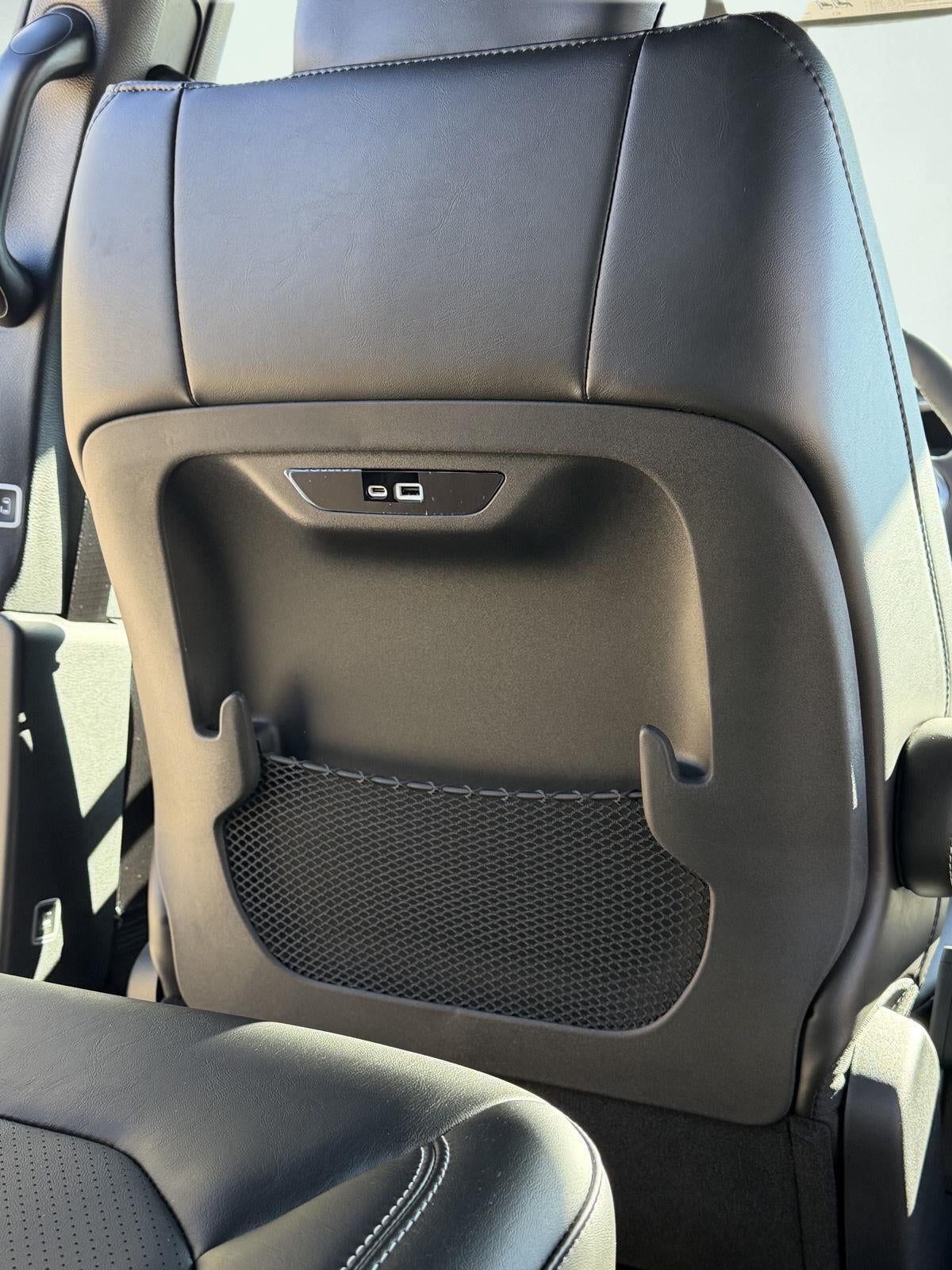 2027 Chrysler PACIFICA SELECT 27