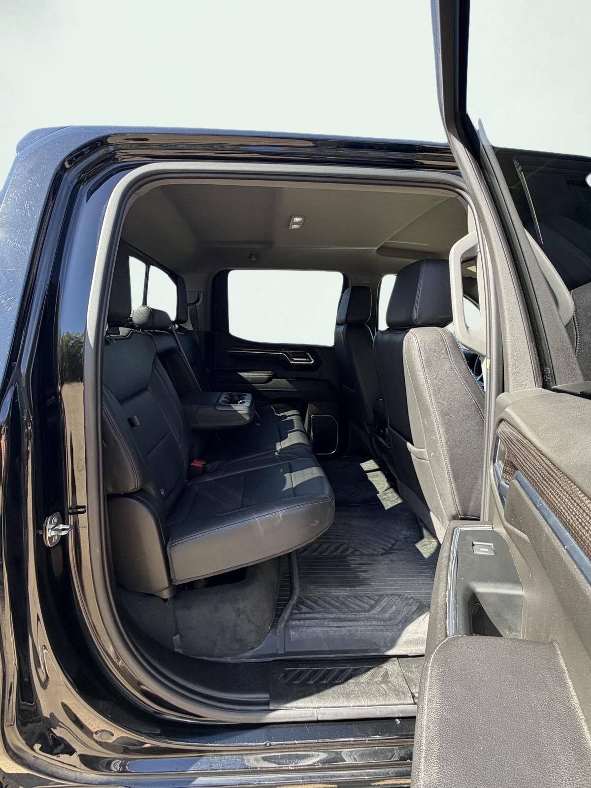 2024 Chevrolet Silverado 1500 LT Trail Boss 17