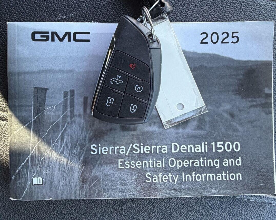 2025 GMC Sierra 1500 4WD Crew Cab Short Box SLT 28