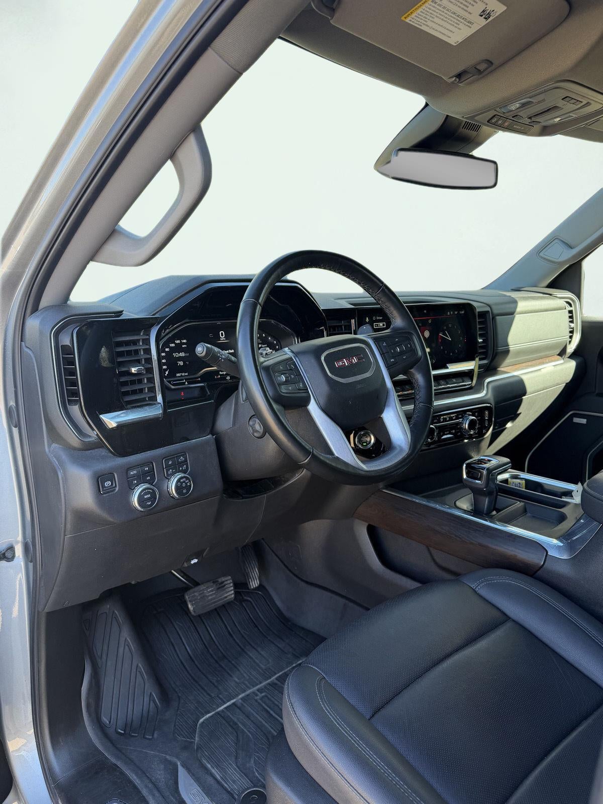 2025 GMC Sierra 1500 4WD Crew Cab Short Box SLT 8